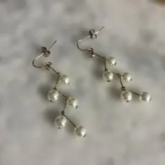 パール付きツリー型ピアス