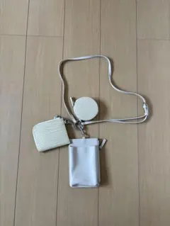 LOWRYSFARM 3連ショルダーバッグ アイボリー