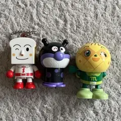 ガチャガチャセット　食パンマン　バイキンマン　メロンパンナ　アンパンマン
