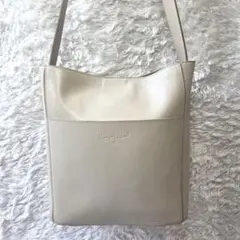 MARGARET HOWELL レザー ショルダーバッグ 肩掛け クリーム系のサムネイル
