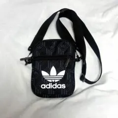 adidas ショルダーバッグ