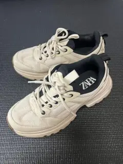 ZARA スニーカー