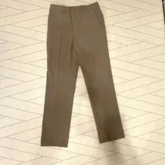 ベージュ スラックス