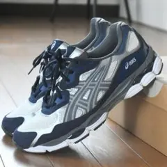 asics gel スニーカー