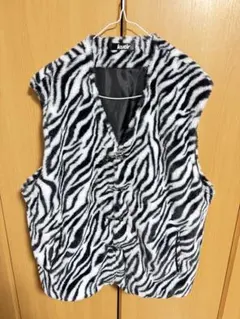 最終値下げ　大人気　早い者勝ち　ゼブラ柄 フリースベスト