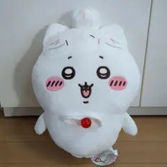 ちいかわ誕生日BIGぬいぐるみハチワレ