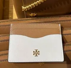 トリーバーチ TORY BURCH カードケース 定期入れ　パスケース