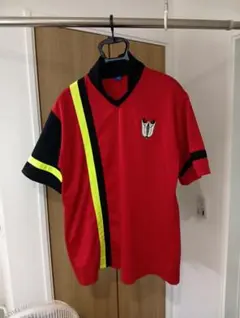 【美品】レッド ストライプ 　サッカーシャツ Lサイズ