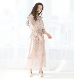 NICE CLAUP 花柄 オフショルワンピース　お値下げ中❗️