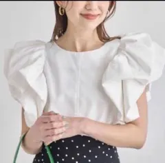 cygne シーニュ　バルーンギャザーブラウス Sarah Cygne シーニュ sarah バルーンギャザーブラウスブラウス 1 - メルカリ