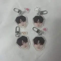 TREASURE 喜怒哀楽 アクキー ヨシ