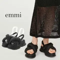 emmi ボリュームギャザーサンダル 24.5cmのサムネイル