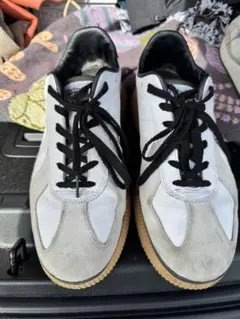 オニツカタイガー デレシティ