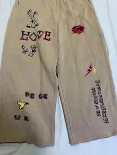 刺繍入りベージュイージーパンツ masterkey