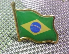 《BPはためくBR旗》　ブラジルBrasil　サンバ　　サッカー　国旗ピンバッジ
