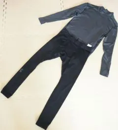 アンダーアーマー　Lサイズ ロングTシャツ、レギンス　セットアップ