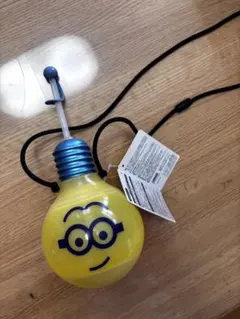 ミニオン 電球型ドリンク　ライト スイッチ付き