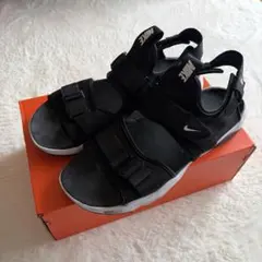 NIKE ブラック スポーツサンダル
