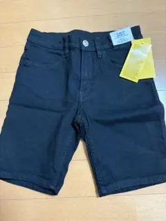 スリムフィット ブラックショーツ 122cm