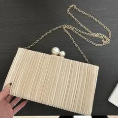 パーティバッグ　クラッチバッグ　結婚式　お呼ばれ　がま口　パール付き
