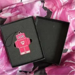 MCM ロボット USB キーホルダー ピンクのサムネイル