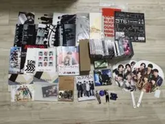 SixTONES パンフレット・ファイル・バッグ・タオル セット。 - メルカリ