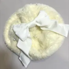 眞白ありす　Alice Mashiro 黒 ベレー帽 リボン付き　　ホワイト