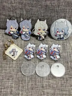 カラフルピーチ　どぬく　8点セット　キーホルダー　缶バッジ　アクスタ