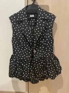cygne ドット柄 フリルベスト　シーニュ