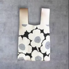 美品　マリメッコ風 ウニッコ柄　花柄　ミニトートバッグ　ニット　北欧　カジュアル