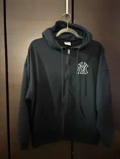ニューヨークヤンキース フルジップパーカー M
