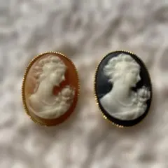 カメオブローチ　ブラック　サーモンピンク　2点セット