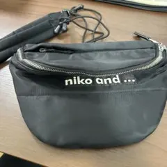 ニコアンド　niko and ... ショルダーバッグ　ブラック　黒