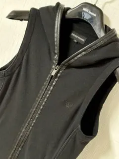 EMPORIO ARMANI ベスト