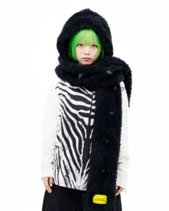 isecai 棘マフラー（フード付き）Black