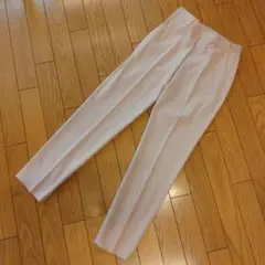 【美品】UNIQLO テーパードパンツ Sサイズ