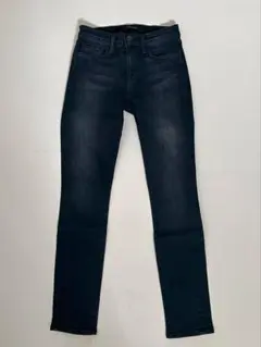 Item thumbnail for item a4ee79a5-5a28-4f34-9887-9f57d83d7f5d