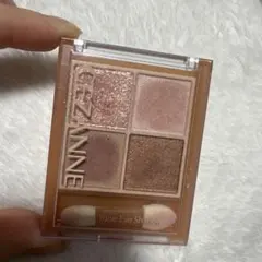 CEZANNE ベージュトーンアイシャドウ 02