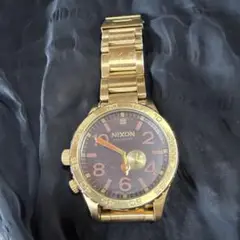 NIXON ゴールド シンプル 時計