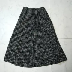 INGEBORG（インゲボルグ）ドット柄 プリーツ フレアスカート　きれいめ