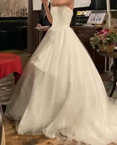 ホワイト Aライン ウェディングドレス