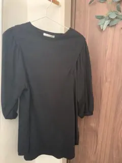 袖ボリューム　タック入り　カットソー