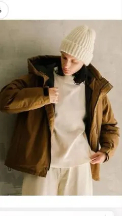 サニーレーベル　フーディー　ダウンジャケット　アーバンリサーチ