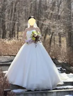 ホワイトAラインウェディングドレス