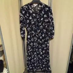 ⬛更に値下げ美品niKoand花柄ネイビー長袖シャツシフォンワンピース⬛
