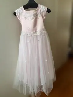 ピンクの刺繍入りフォーマルドレス　値下げしました