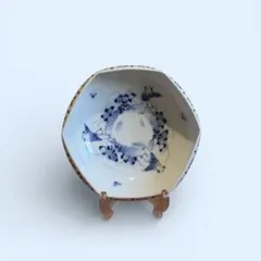 八角形の白青花模様皿　アンティーク
