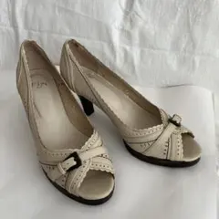 ベージュ オープントゥパンプス 約7cmヒール　24.5cm