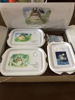となりのトトロ　フードコンテナ3点セットおしぼり付き