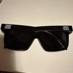 ブラック スクエア型サングラス